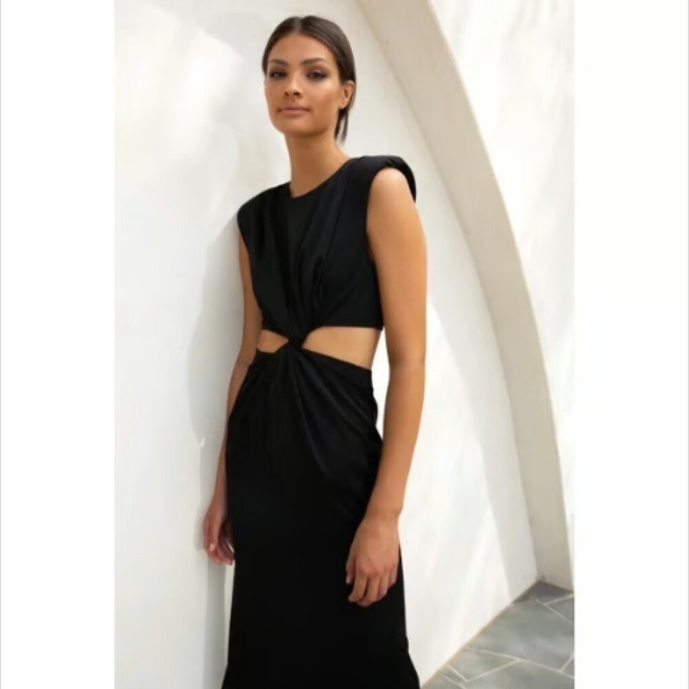 Chic Black Knot Maxi Dress